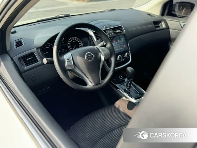 Nissan Tiida 2021 Белый из Китая