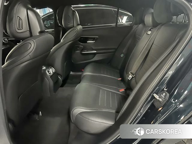 Mercedes-Benz C-class 2023 Зеленый из Китая