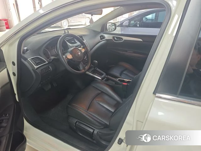 Nissan Sylphy 2022 Белый из Китая