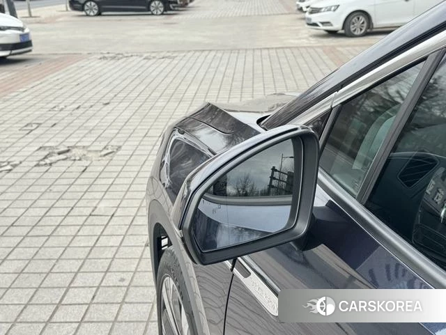 Volkswagen Talagon 2023 Темно-серый из Китая