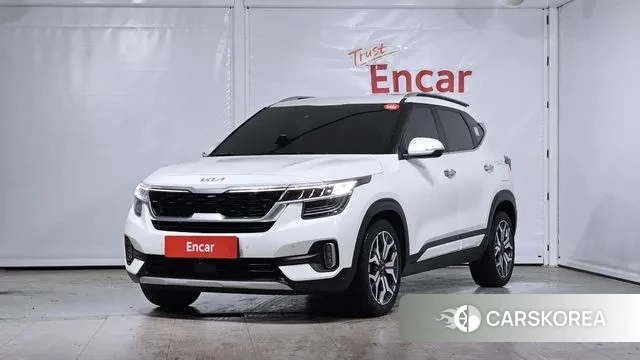 Kia Seltos 2022 Белый из Кореи