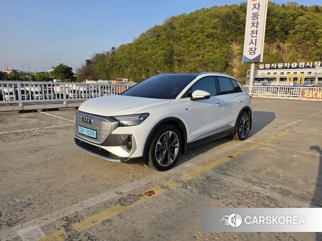 Audi Q4 e-Tron (F4) 2023 Белый из Кореи