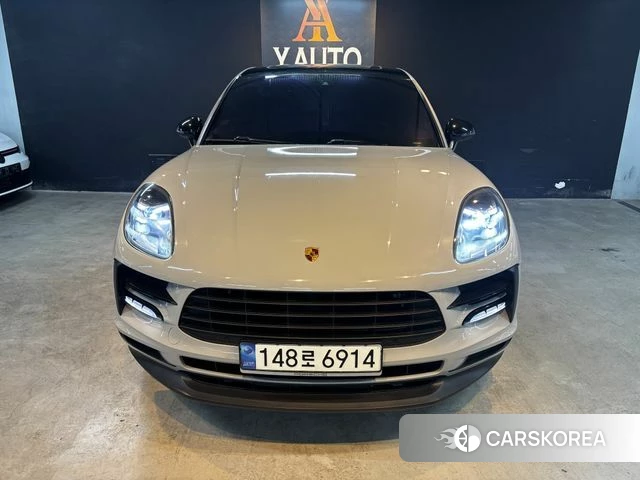 Porsche Macan 2019 Серый из Кореи