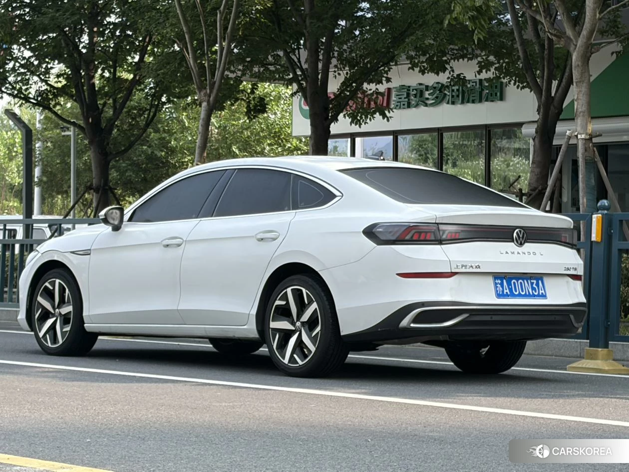 Volkswagen Lamando 2023 Белый из Китая