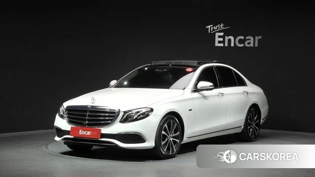 Mercedes-Benz E-Class W213 2019 Белый из Кореи