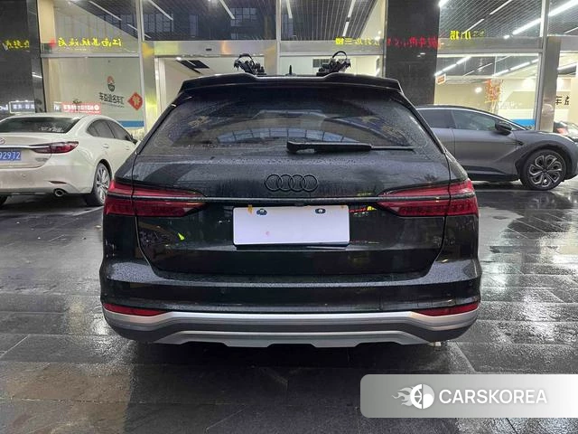 Audi A6 2022 Черный из Китая
