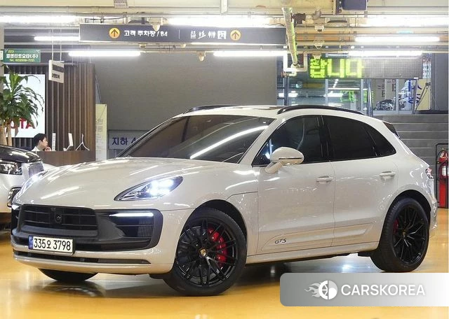 Porsche Macan 2023 Серебристо-серый из Кореи