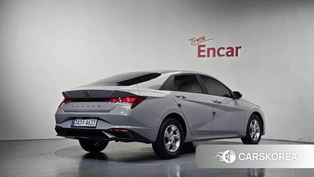 Hyundai Avante (CN7) 2021 Серебристо-серый из Кореи