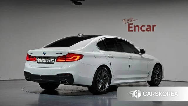 BMW 5 Series (G30) 2018 Белый из Кореи