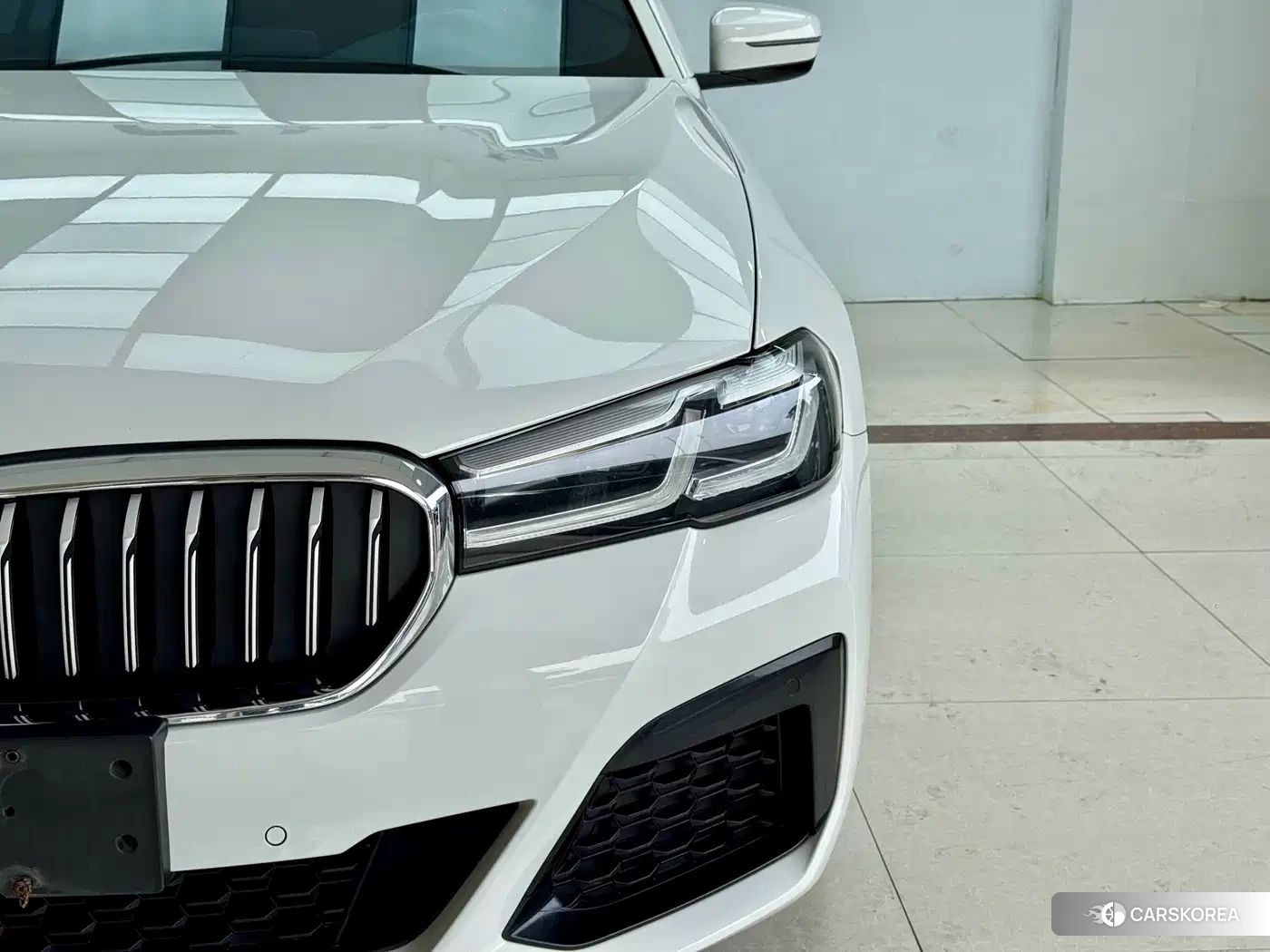 BMW 5 series 2021 Белый из Китая
