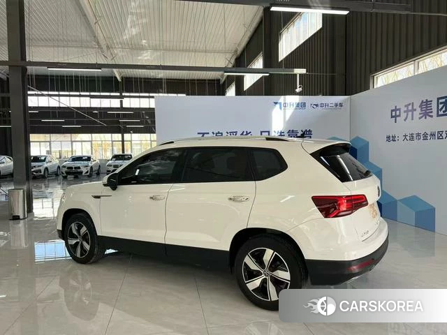 Volkswagen Tharu 2021 Белый из Китая