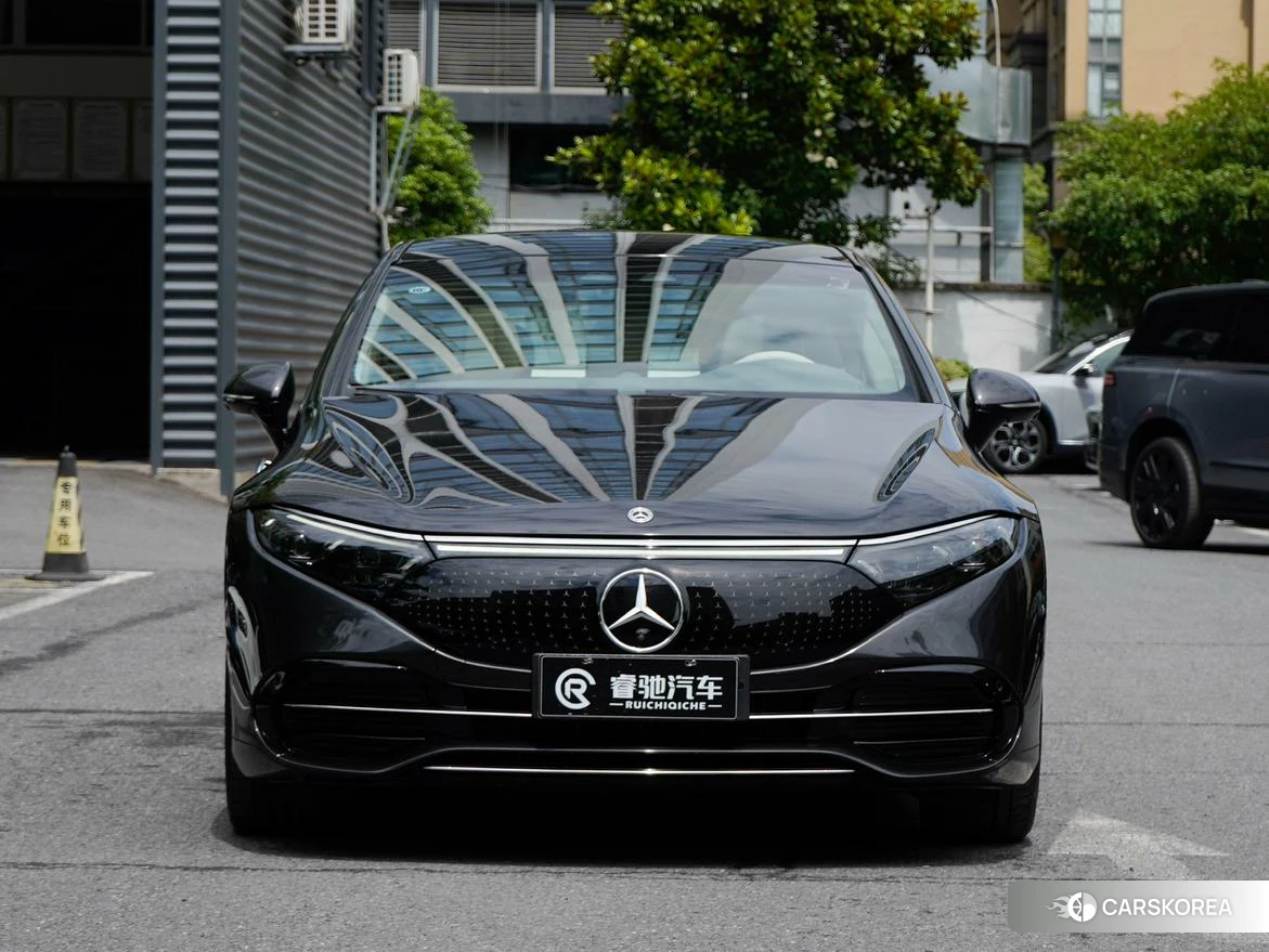 Mercedes-Benz EQS 2023 Темно-серый из Китая