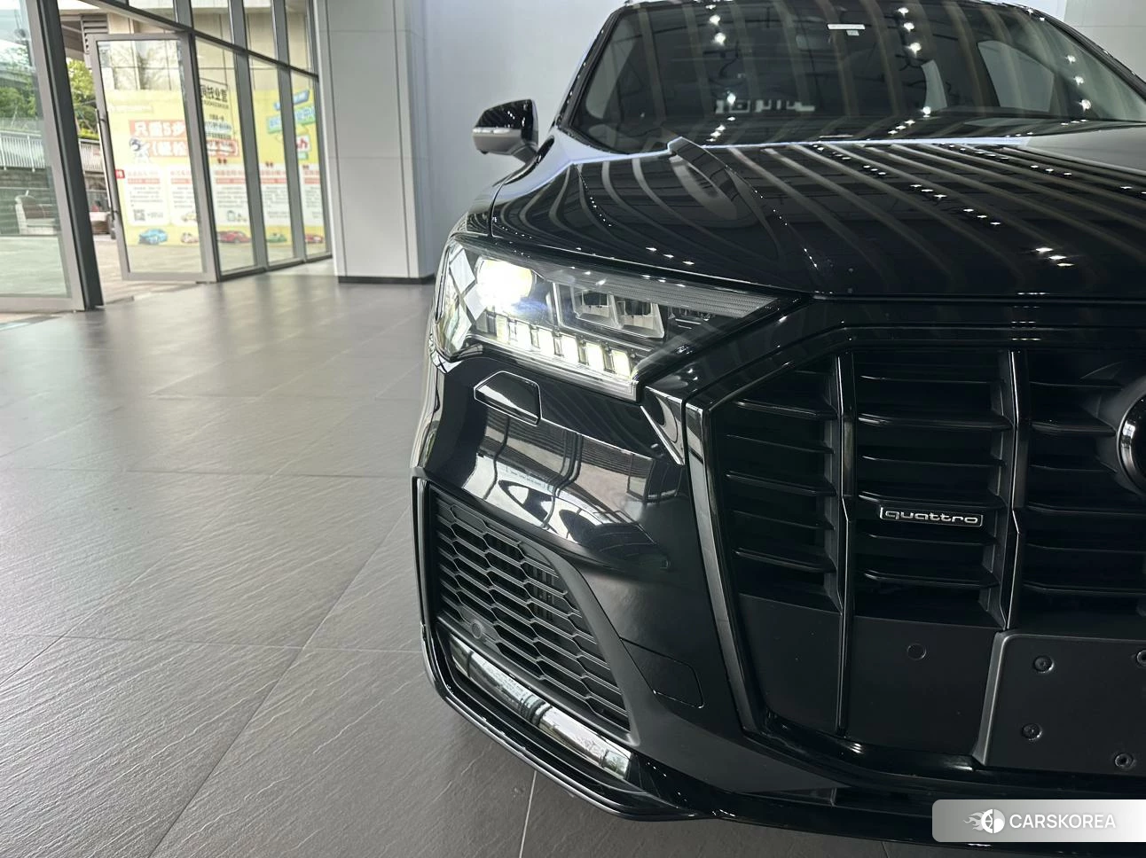 Audi Q7 2020 Черный из Китая