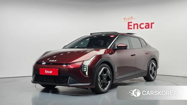 Kia EV4 2025 Красный из Кореи