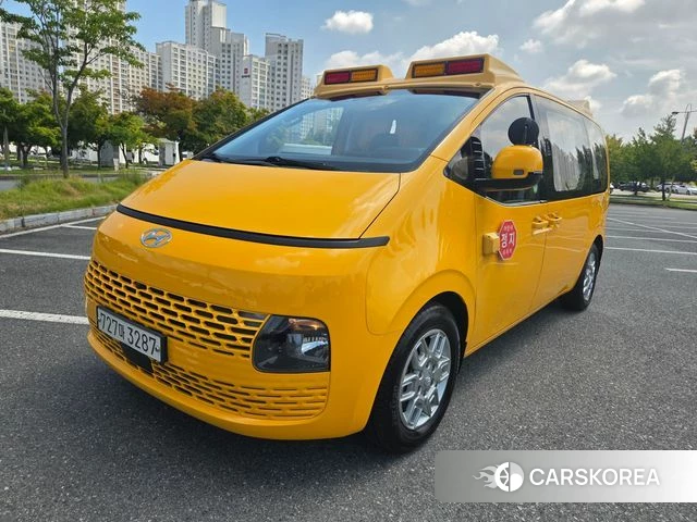 Hyundai Staria 2022 Желтый из Кореи