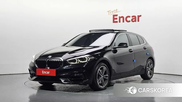 BMW 1 Series (F40) 2022 Черный из Кореи