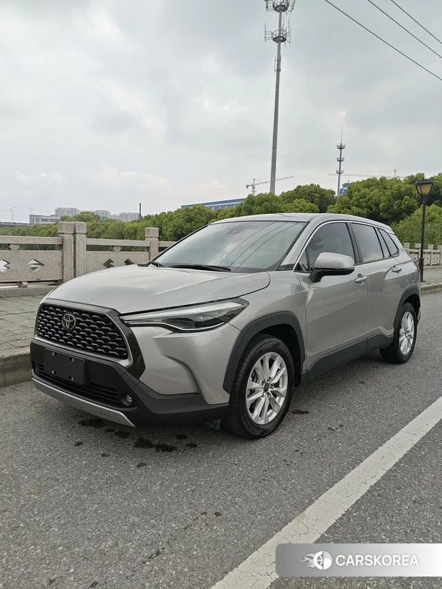 Toyota Corolla 2022 Серебристо-серый из Китая