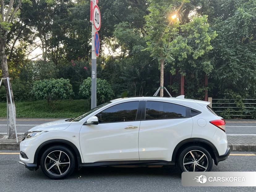 Honda Vezel 2020 Белый из Китая