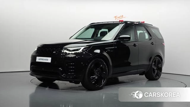 Land Rover Discovery 5 2025 Черный из Кореи
