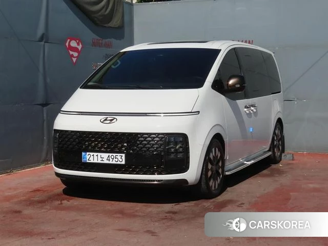 Hyundai Staria 2021 Белый из Кореи