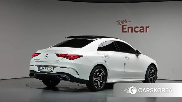 Mercedes-Benz CLA-Class C118 2023 Белый из Кореи