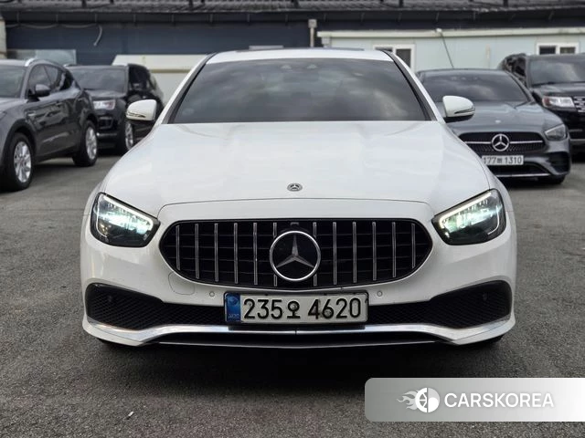 Mercedes-Benz E-Class W213 2020 Белый из Кореи