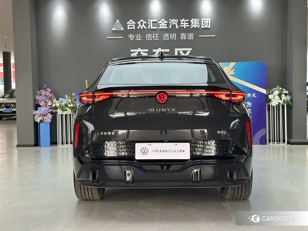 Volkswagen ID. UNYX 2025 Черный из Китая