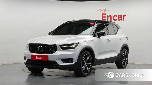 Volvo XC40 2019 Белый двухцветный из Кореи