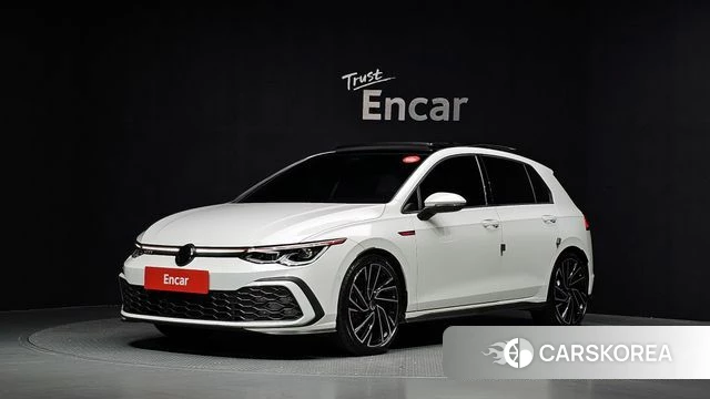 Volkswagen Golf 8th Generation 2023 Белый из Кореи