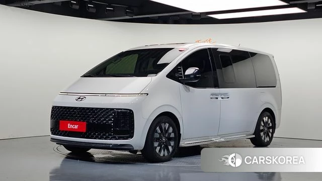 Hyundai Staria 2022 Белый из Кореи