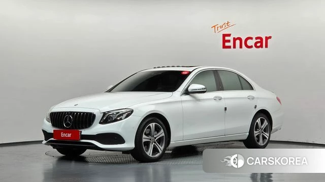 Mercedes-Benz E-Class W213 2018 Белый из Кореи