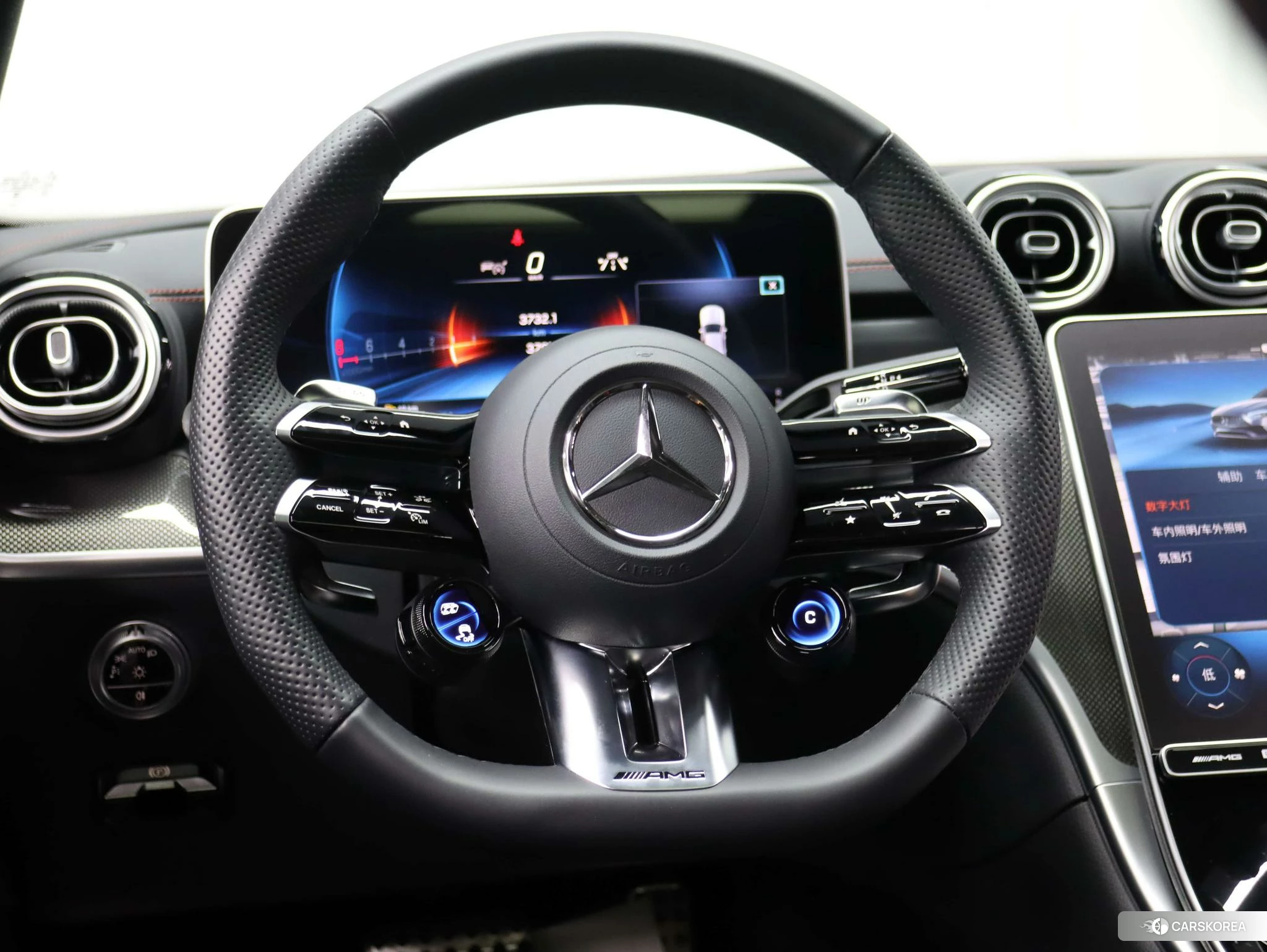 Mercedes-Benz AMG C-Class 2023 Белый из Китая
