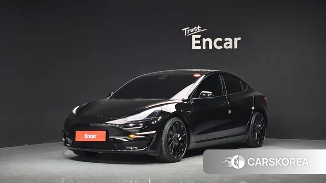 Tesla Model 3 2021 Черный из Кореи