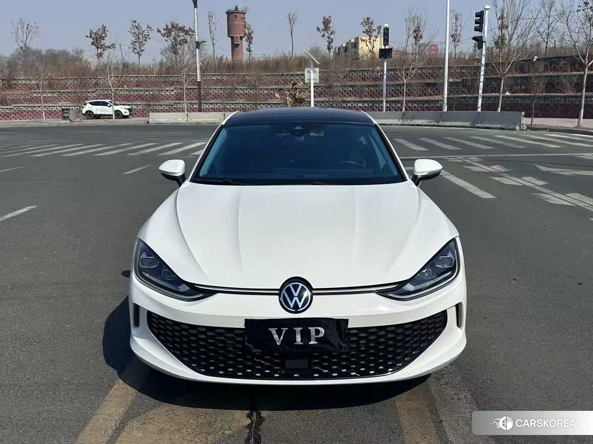 Volkswagen Lamando 2022 Белый из Китая