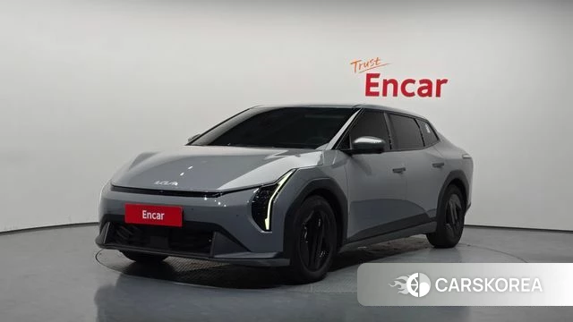 Kia EV4 2025 Серый из Кореи