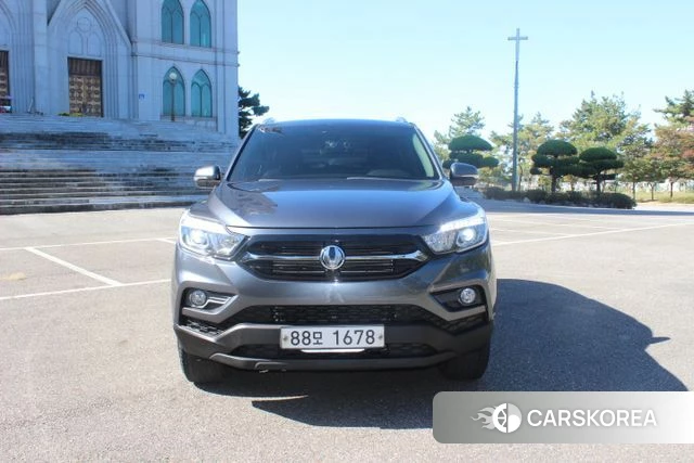 Ssangyong Rexton Sports 2018 Серый из Кореи