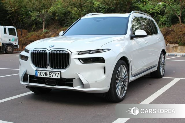 BMW X7 (G07) 2023 Белый из Кореи