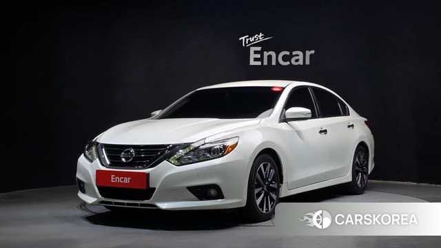 Nissan Altima 2018 Белый из Кореи