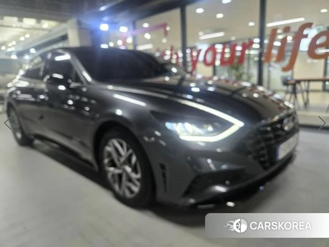 Hyundai Sonata (DN8) 2022 Серебристо-серый из Кореи