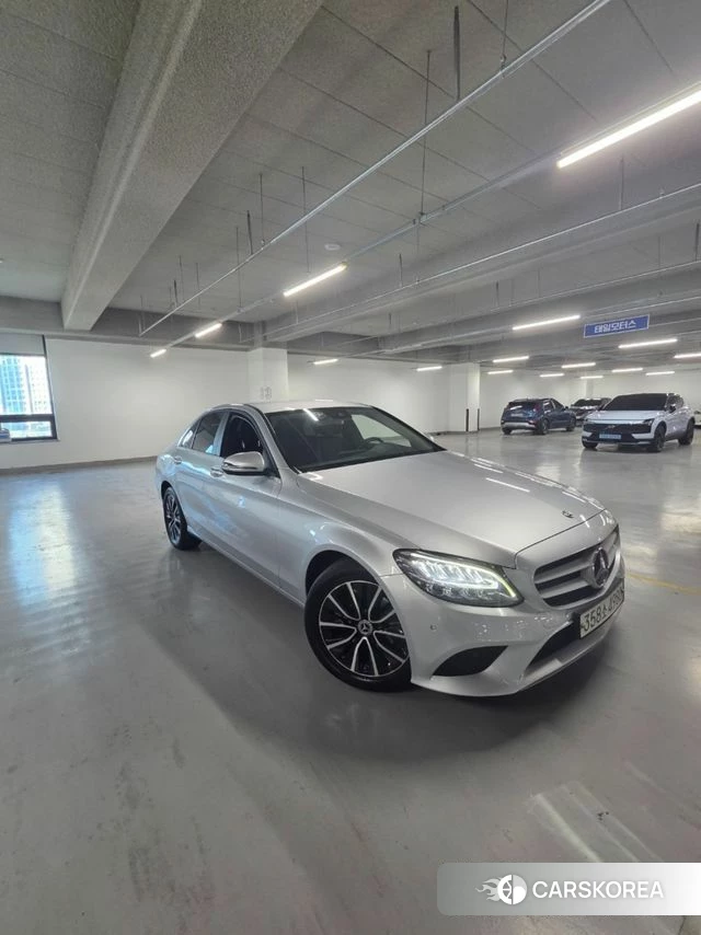 Mercedes-Benz C-Class W205 2019 Серебряный из Кореи