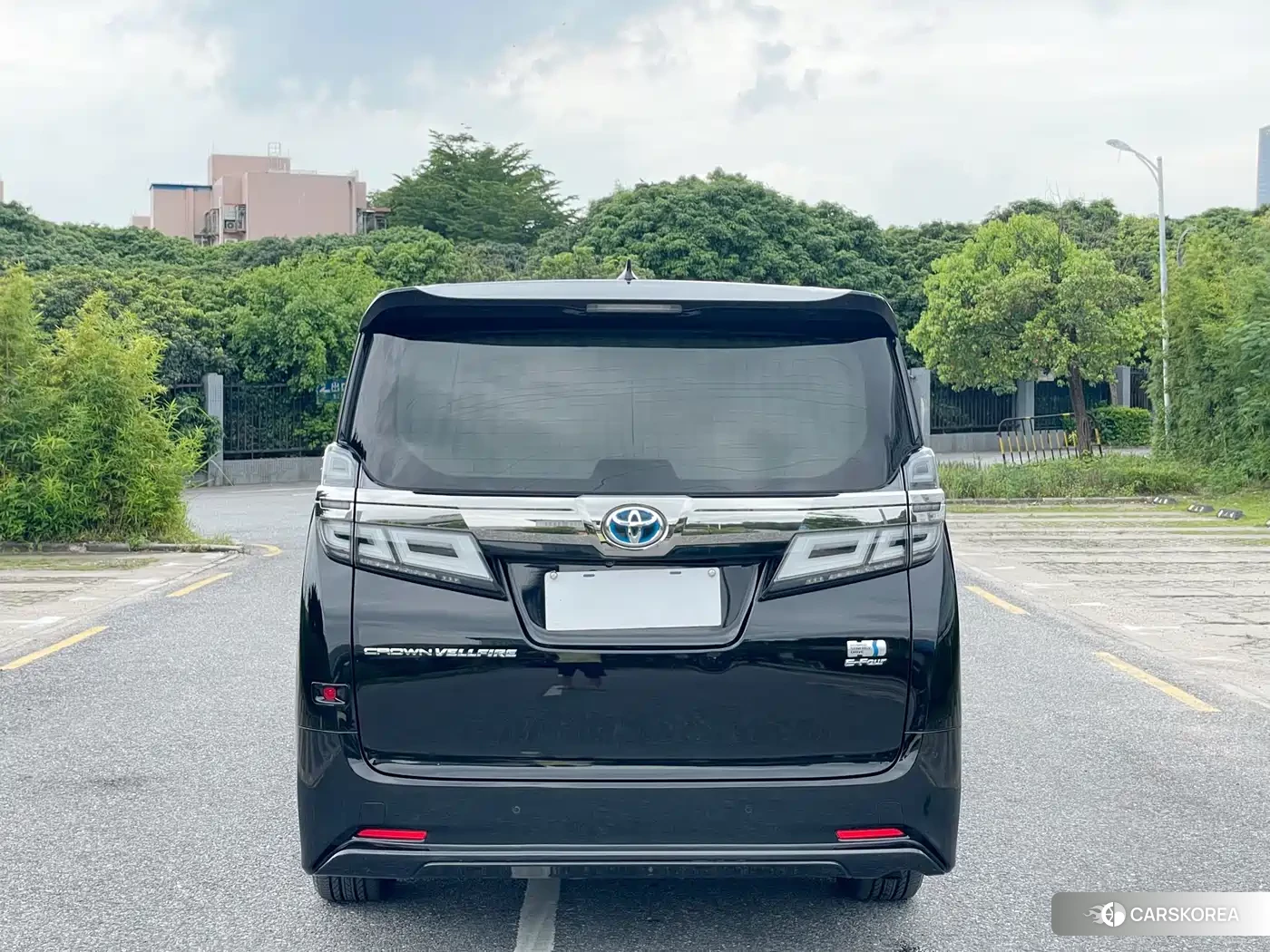 Toyota Vellfire 2022 Черный из Китая