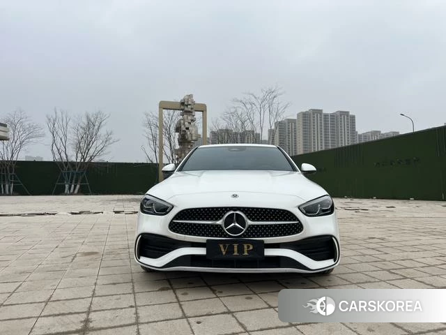 Mercedes-Benz C-class 2023 Белый из Китая