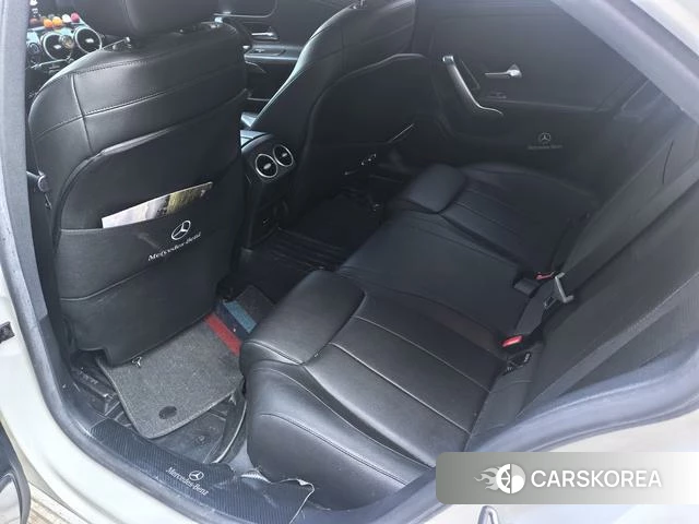 Mercedes-Benz A-Class 2021 Белый из Китая