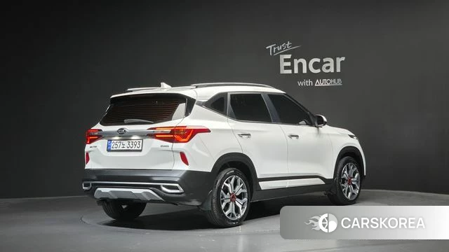 Kia Seltos 2020 Белый из Кореи, фото 2