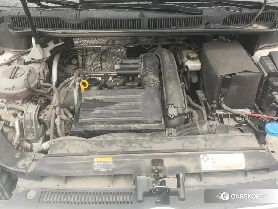 Volkswagen Touran L 2019 Белый из Китая