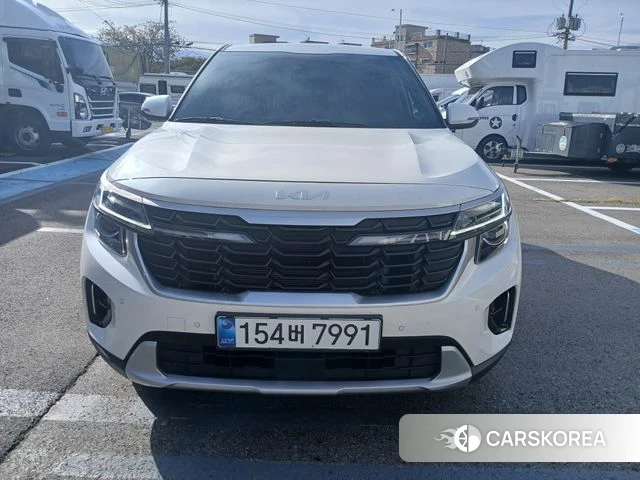 Kia Seltos 2024 Белый из Кореи