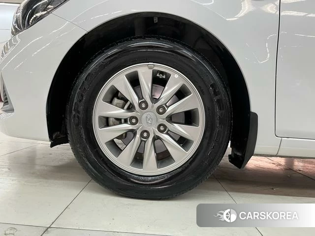 Hyundai Celesta 2021 Белый из Китая