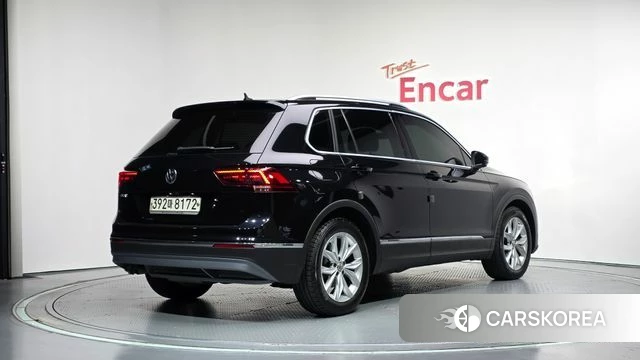 Volkswagen Tiguan second Generation 2020 Черный из Кореи