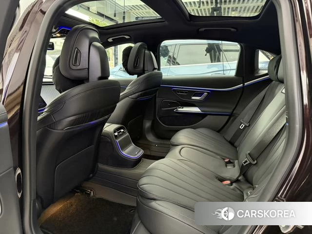 Mercedes-Benz E-Class 2024 Коричневый из Китая