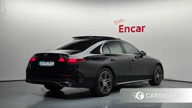 Mercedes-Benz E-Class W214 2024 Черный из Кореи